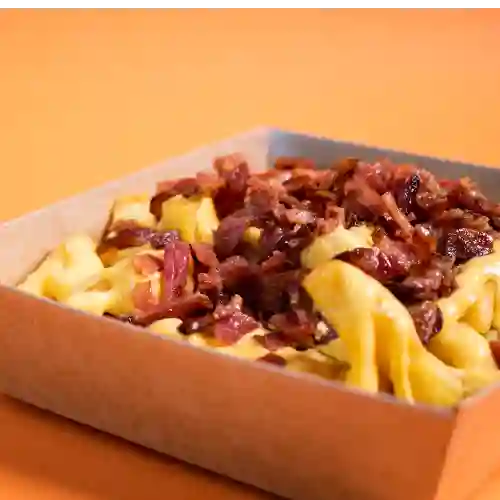 Papas con Cheddar y Tocineta