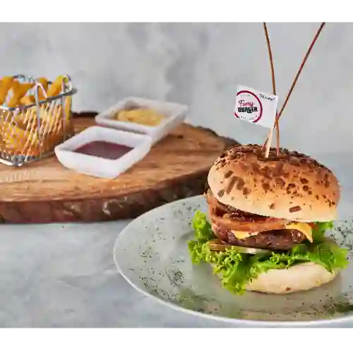 Classic Burger + Papas a la Francesa