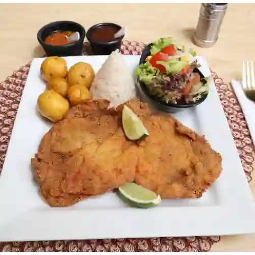 Chuleta Valluna - Gratis Sopa y Limonada