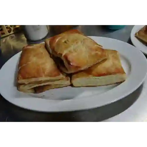 Pastel Hojaldrado de Pollo, Verduras