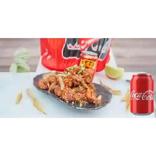 Combo Pollo Kung Pao + Coca-Cola Sabor Original 330 ml
