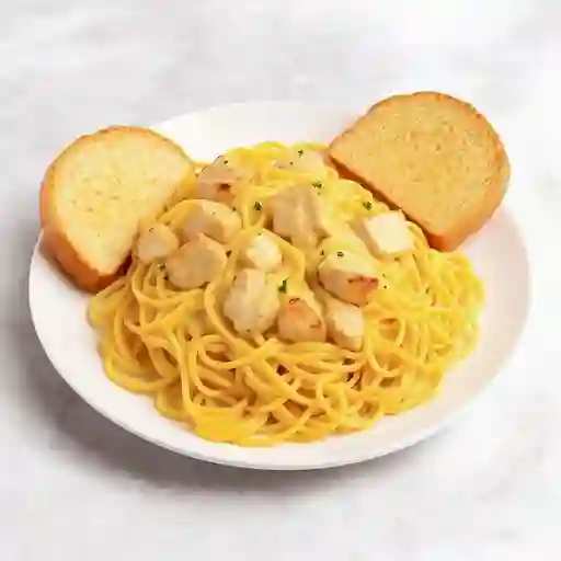 Pastas Con Pollo En Salsa De Queso