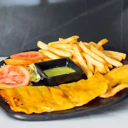Tostón con filete de pollo