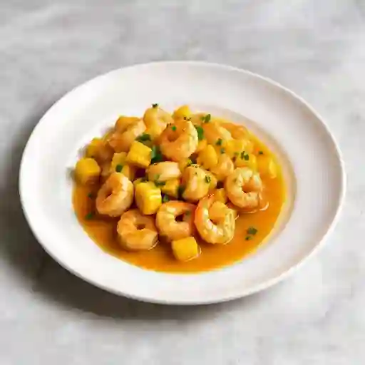 En salsa de camaron y maiz tierno