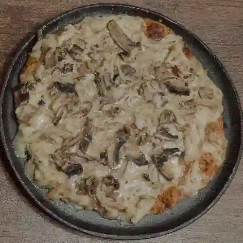 Pollo Champiñon Pizza