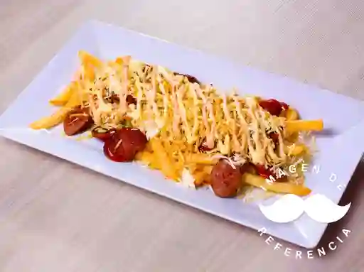Salchipapa Suiza + Bebida