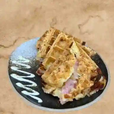 Waffle de Pan de Yuca Jamón y Queso