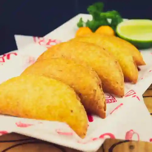 Empanada de Chicharron