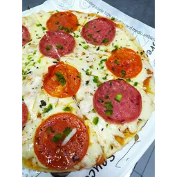 Pizza Pollo Salami Personal