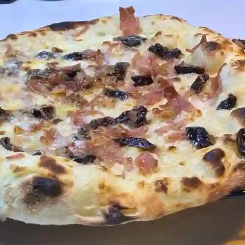 Pizza Caprichosa