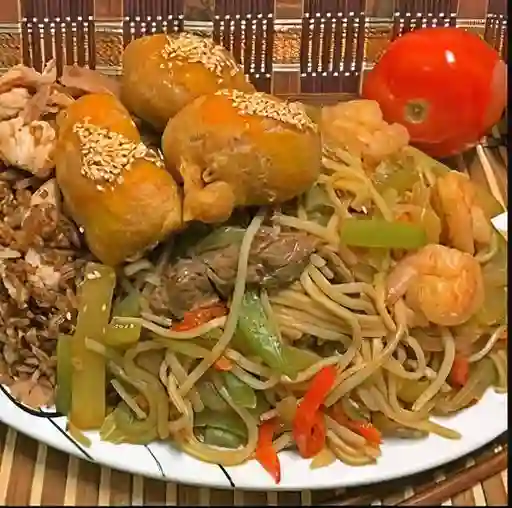 Bandeja Chau Mein 3 a 4 Personas