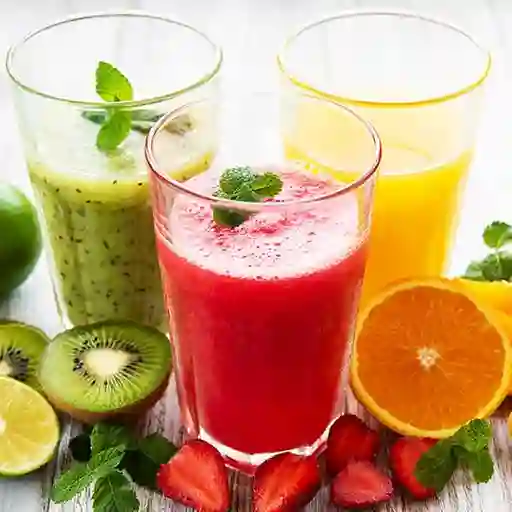 Jugos naturales en agua