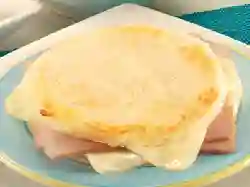 Arepa Jamón y Queso