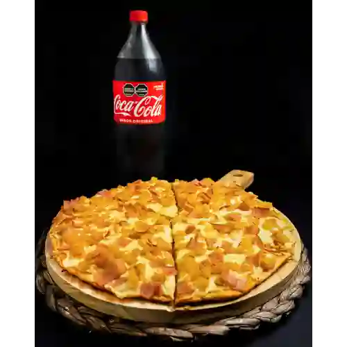 Combo Pizza Mediana + Coca Cola 15 Lt