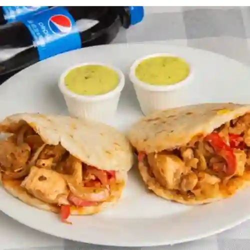 Combo Pareja Arepas de Pollo Al Wok Mas