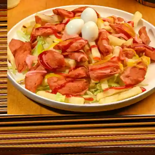 Salchipapa
