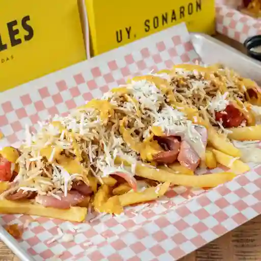 Salchipapa Chorizo Y Butifarra