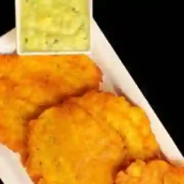 Patacón con Guacamole