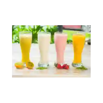 Batido de frutas en leche