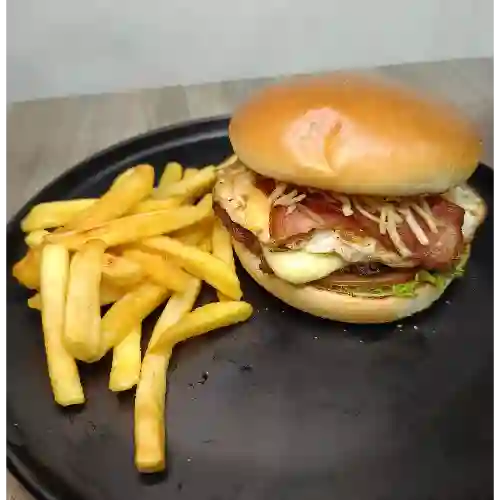 Hamburguesa Burger Criolla y Papas
