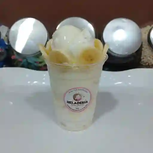 Banano con crema pequeño 12oz