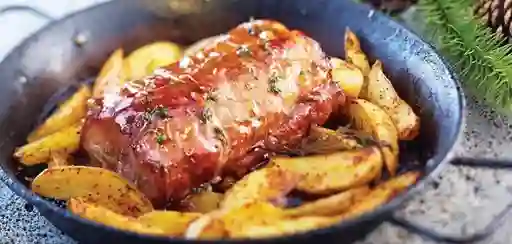 Cañón en salsa de frutas