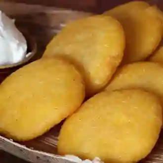 Arepa rellena de carne