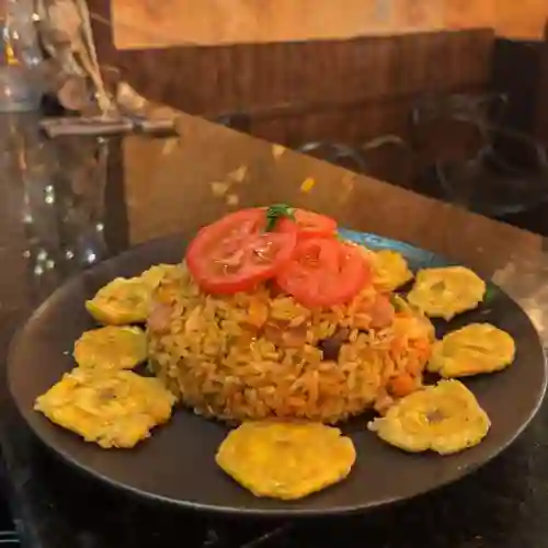 Arroz con Pollo y Camarones
