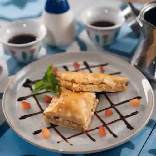 Baklawa.