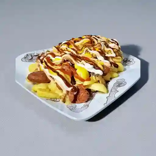 Salchipapa con Pollo