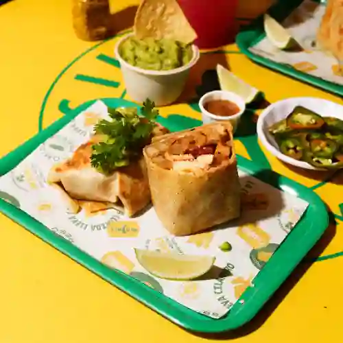 Caliburrito de Tinga de Pollo