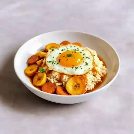 Calentao Cachaco Con Huevos Fritos
