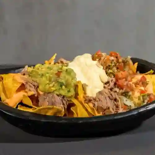 Nachos Carnitas Gray (Cerdo Desmechado)