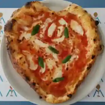 Pizza Corazón Grande Cm