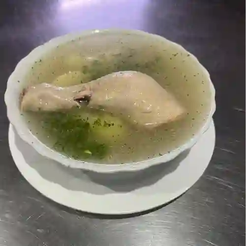 Caldo de Pollo