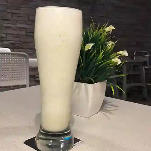 Limonada de Coco 16 Oz