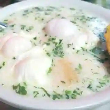 Caldo de Huevo