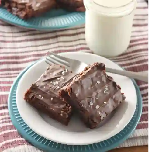 Brownie + Leche