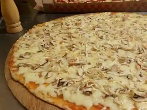 Pizza de Pollo con Champiñón