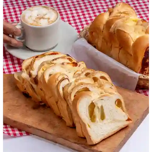 Pan Trenzado con Queso