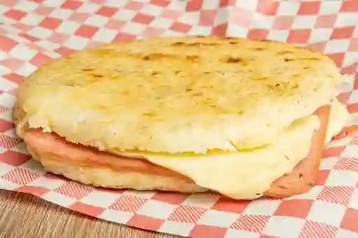 Arepa Jamón y Queso
