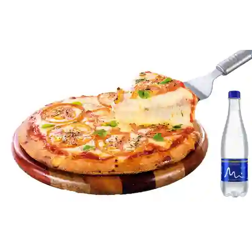 Combo Pizza Margarita + Manantial Sin Gas 600ML