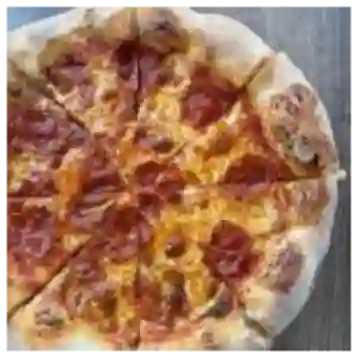 Pizza Dipepe + Coca Cola