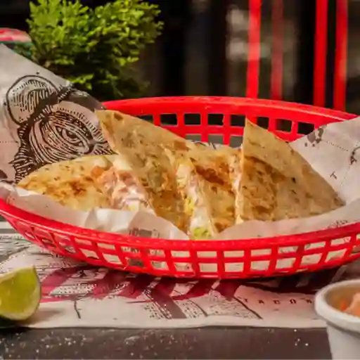 Quesadilla cochinita pibil