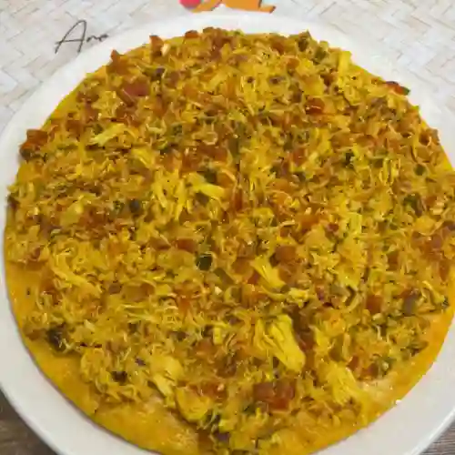 Arepa Xl con Pollo Desmechado