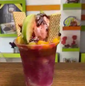 Cholado Frutal con Helado 10 Oz
