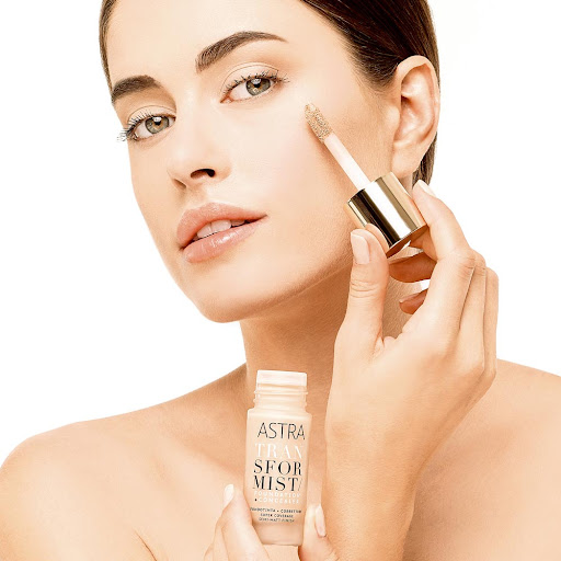 Base Liquida + Correctorastra Transformist Amber X Und