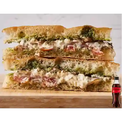Combo Sándwich Molto Caprese +Cocacola S/az 400ml