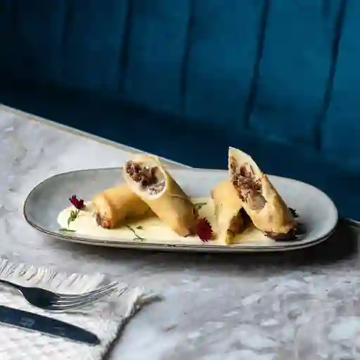 Spring Rolls De Rabo De Toro