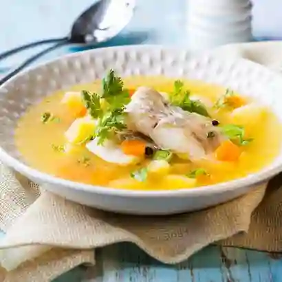 Delicioso caldo de pescado